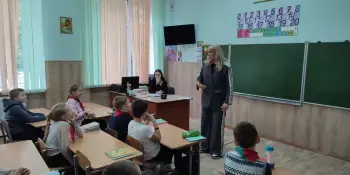 Специалист Борисовского ГРОЧС провела для четвероклассников занятие "Правила безопасности"